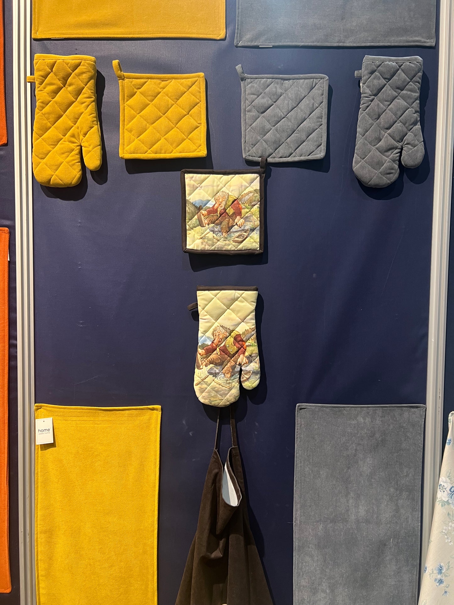 Kingston Ensfarget Kuvertbrikke